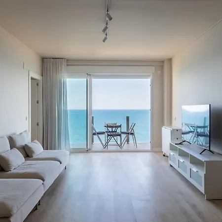 Malibu By Time Daire Cadiz